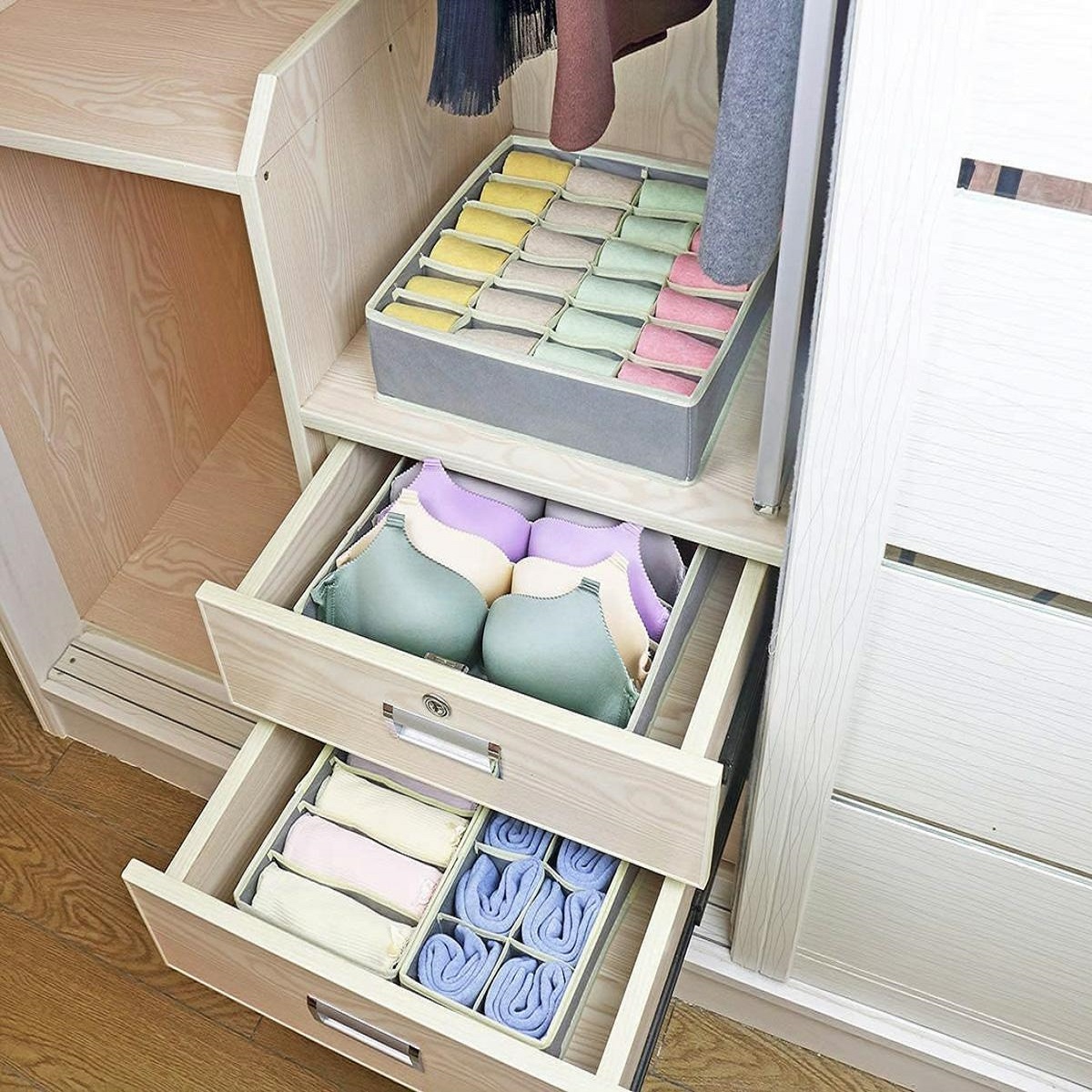 rweyjuyur.jpg Set 4 buc. organizatoare inteligente pentru lenjerie intima, sosete, cravate, curele - imagine 1