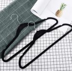 Set 20 de umerase catifelate, acoperite cu catifea moale, culoare Neagra - imagine 4