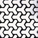 Set 2 folii autoadezive decupate pentru decorarea stopurilor auto, dimensiune 2 x 48 x 30cm, culoare Negru Mat, model HONEYCOMB TRIANGLE - imagine 5