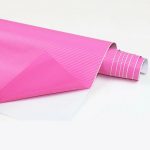 Folie colantare auto Carbon 3D - Culoare Roz, dimensiune 3m x 1,27m